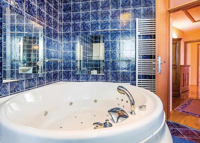 Vakantiehuis 5 Bedroom Gorgeous In Opatija