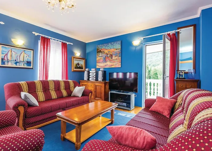 5 Bedroom Gorgeous In Vakantiehuis *