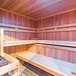 Vakantiehuis Lovely In With Sauna